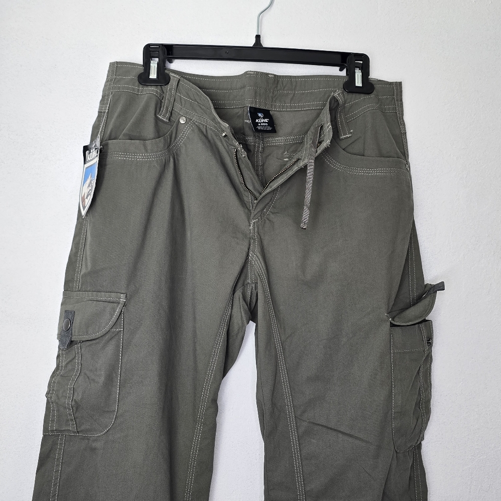 NEW with Tags Womens KUHL Green Cargo Pants/Capris